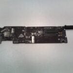 MacBook Air 13 Logic Board 1.6GHz i5 4GB (15) (ASP) 820-0016